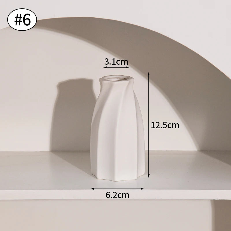 Vase Onde facette cannelé blanc en céramique, 12,5 cm