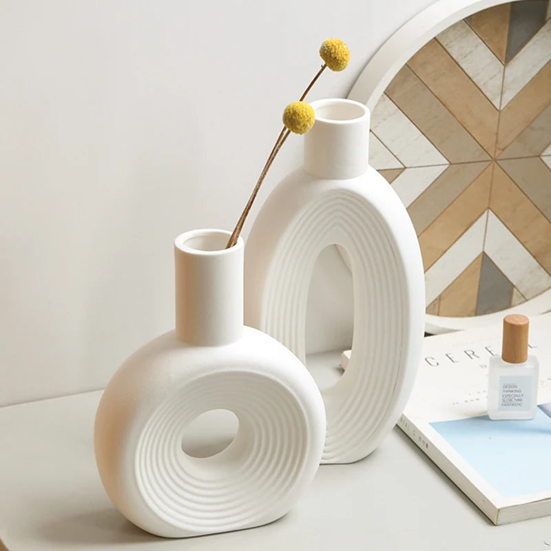 Composition de vases Arche, grand anneau et disque spiralé